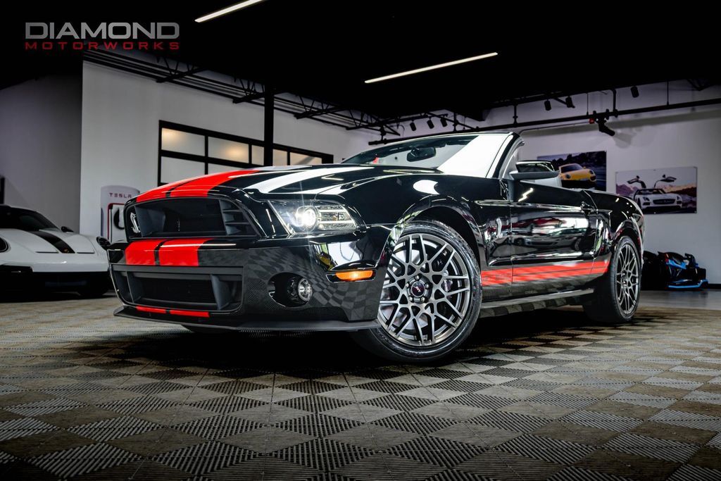 2014 FORD Mustang