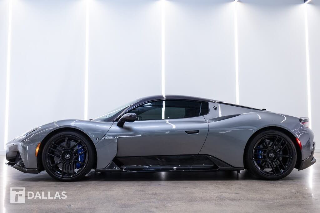 2022 MASERATI MC20