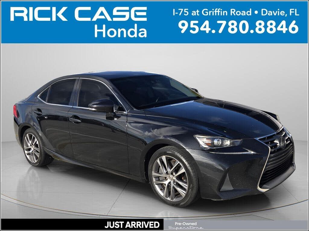 2018 LEXUS IS