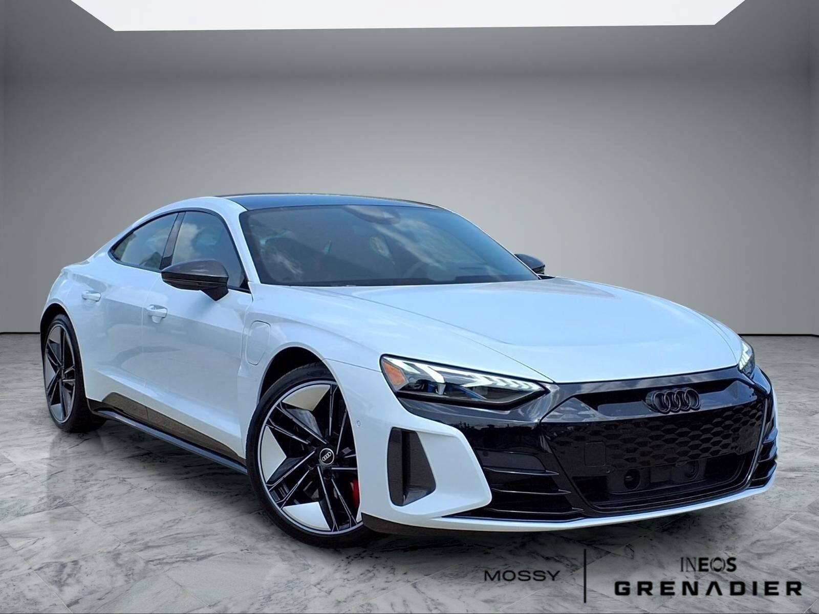2022 AUDI e-tron