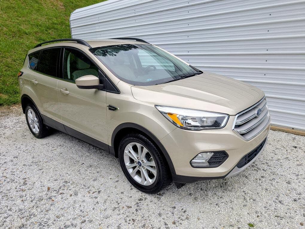 2018 FORD Escape