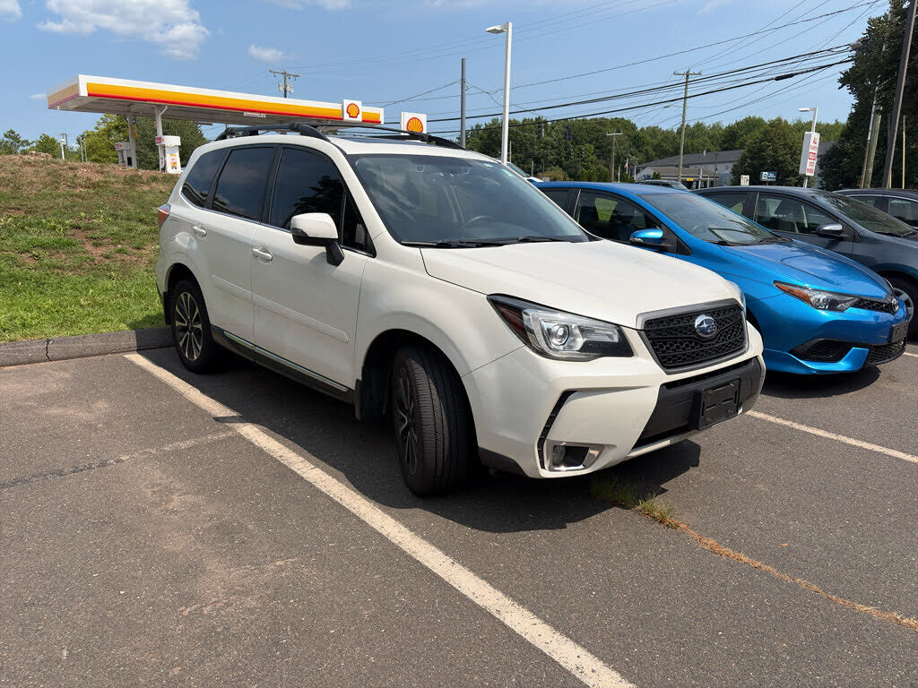 2017 SUBARU Forester