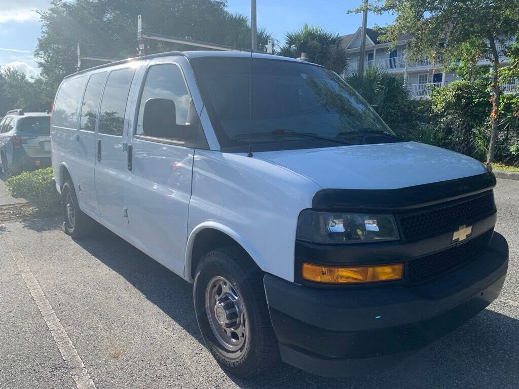 2019 CHEVROLET Express