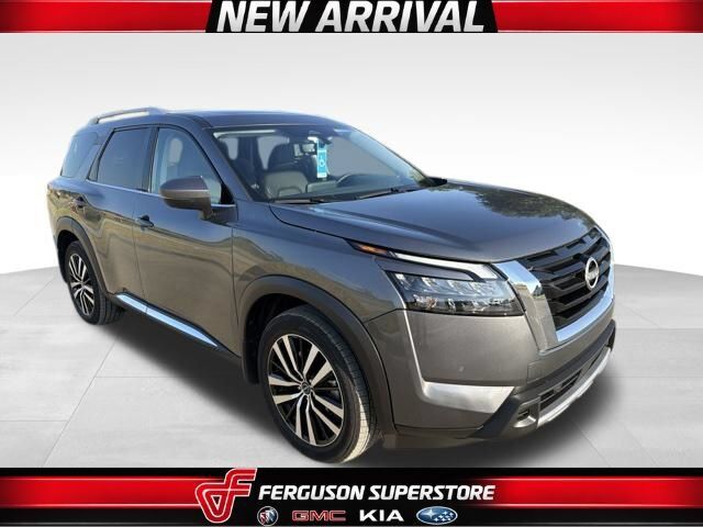 2025 NISSAN Pathfinder