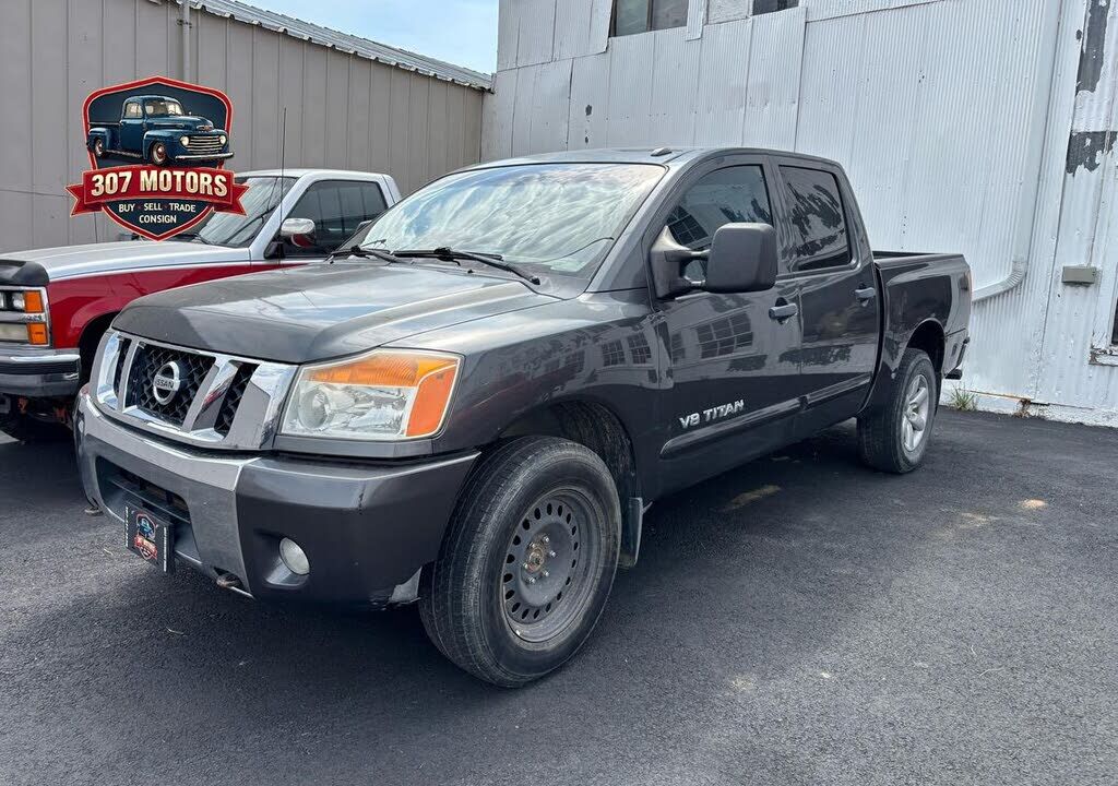 2011 NISSAN Titan