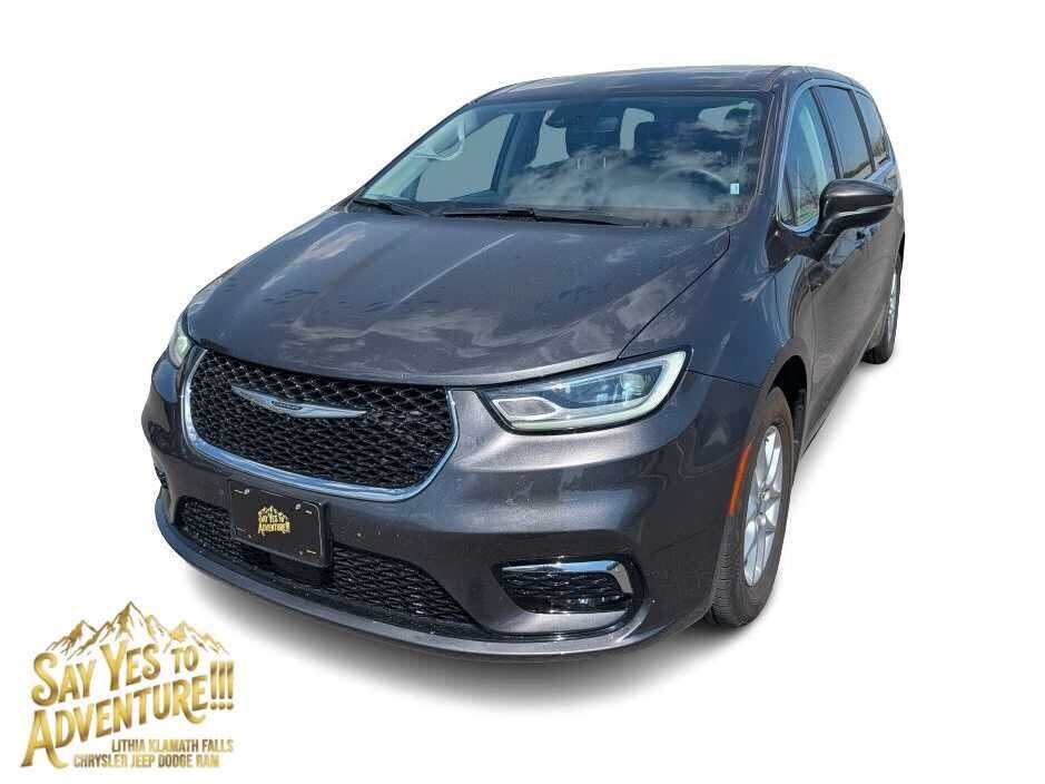 2023 CHRYSLER Pacifica