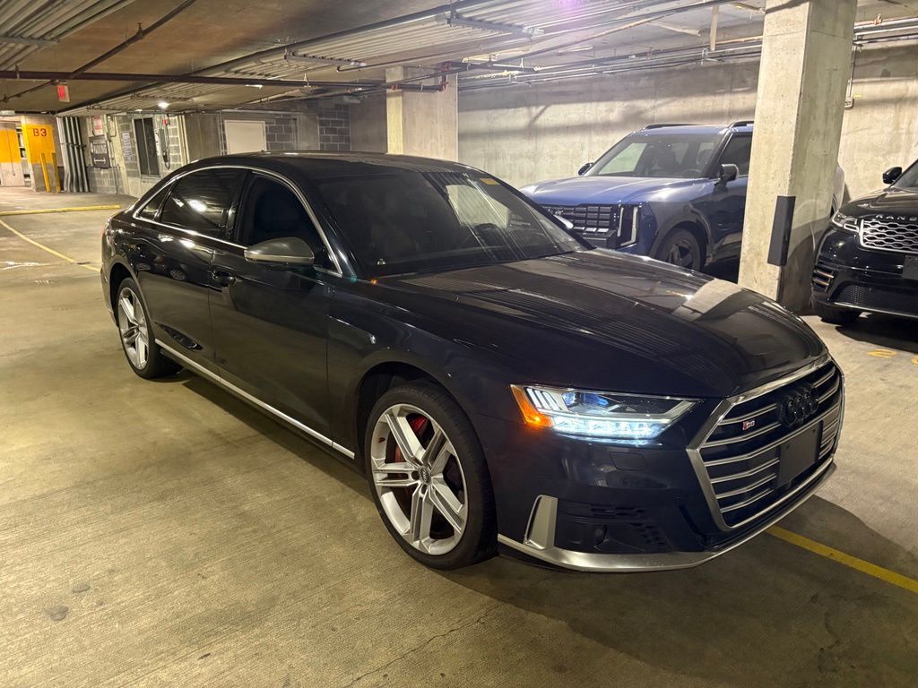 2020 AUDI S8
