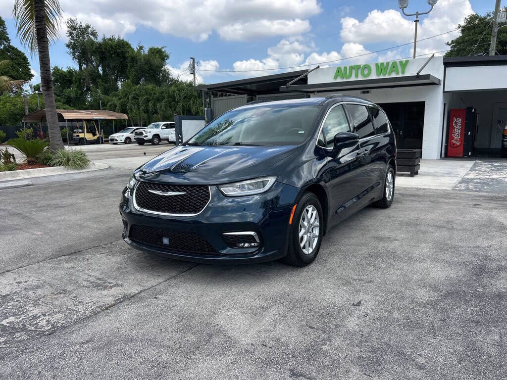 2022 CHRYSLER Pacifica