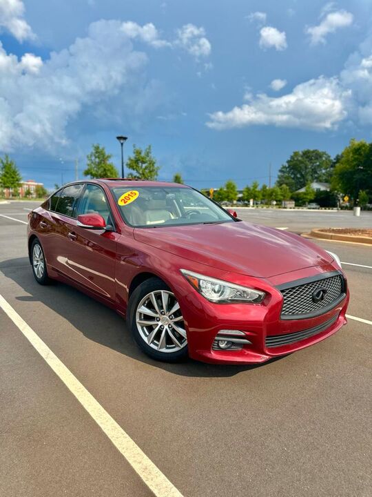 2015 INFINITI Q50