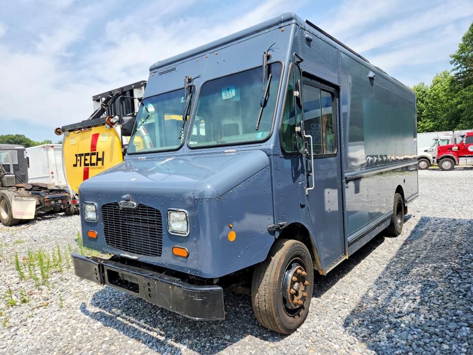 2021 FREIGHTLINER MT 45G Front Gasoline Engine Walk in Van Chassis