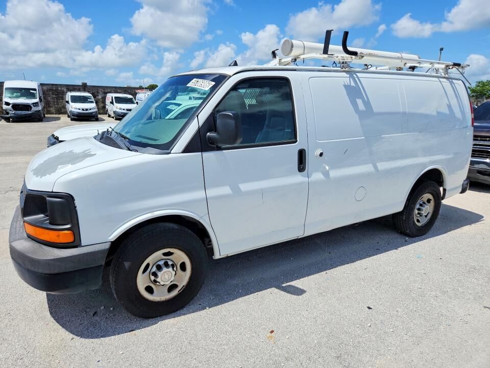 2013 CHEVROLET Express