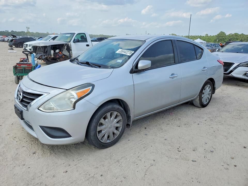 2018 NISSAN Versa