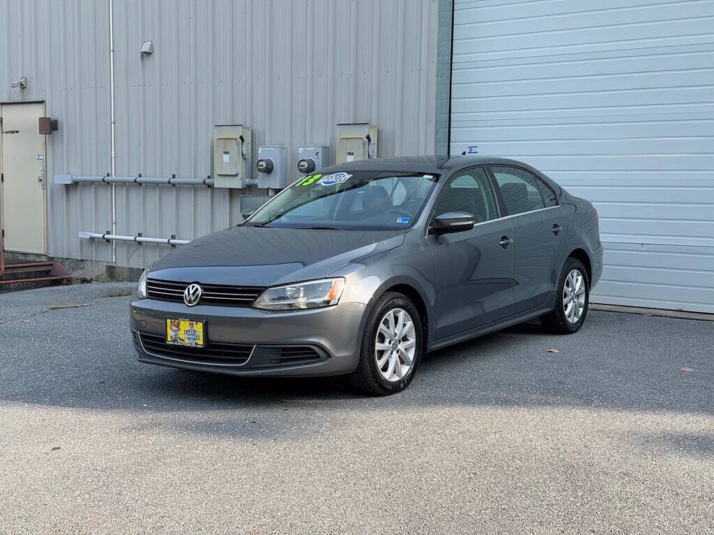 2013 VOLKSWAGEN Jetta