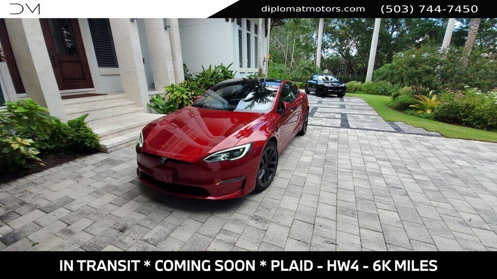 2024 TESLA Model S