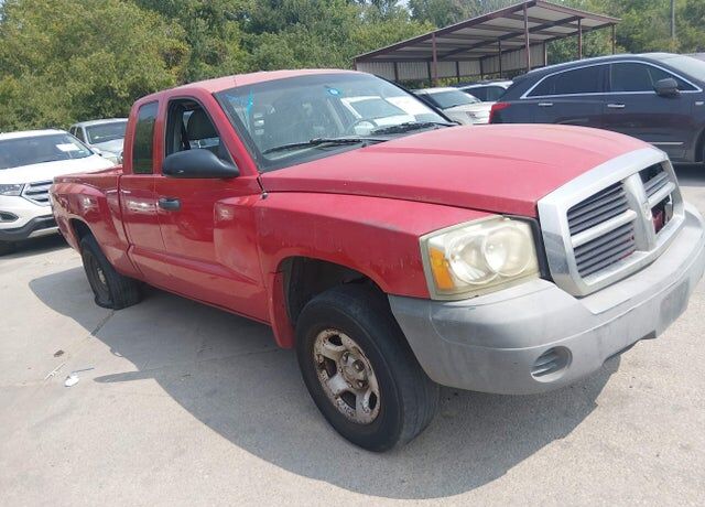 2005 DODGE Dakota
