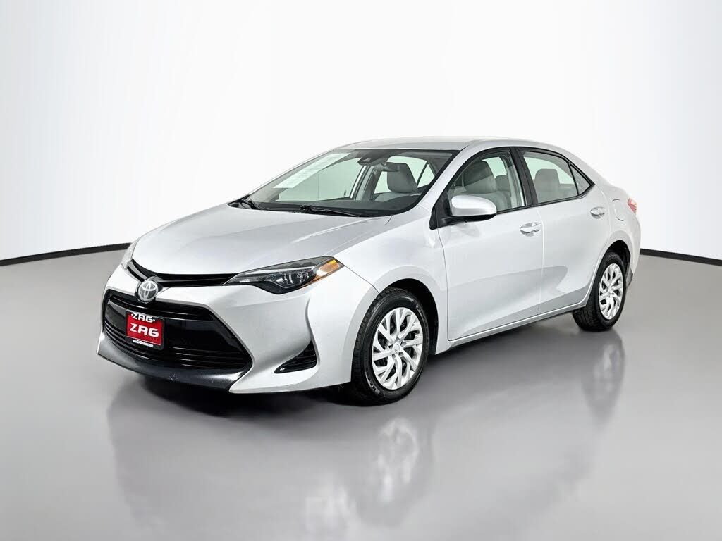 2018 TOYOTA Corolla