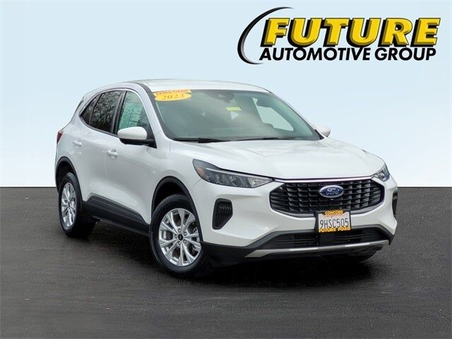 2023 FORD Escape