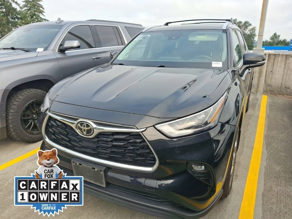2022 TOYOTA Highlander