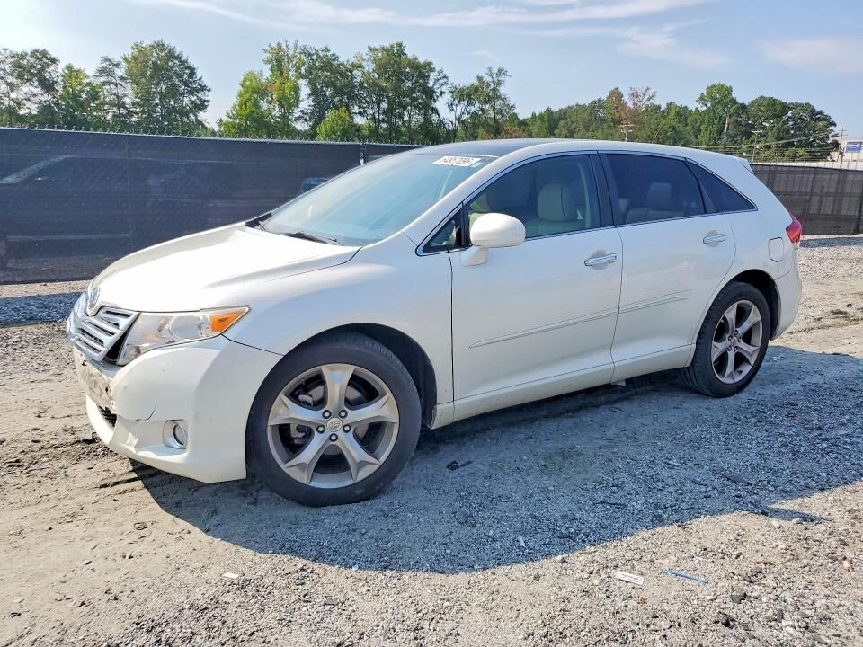 2011 TOYOTA Venza