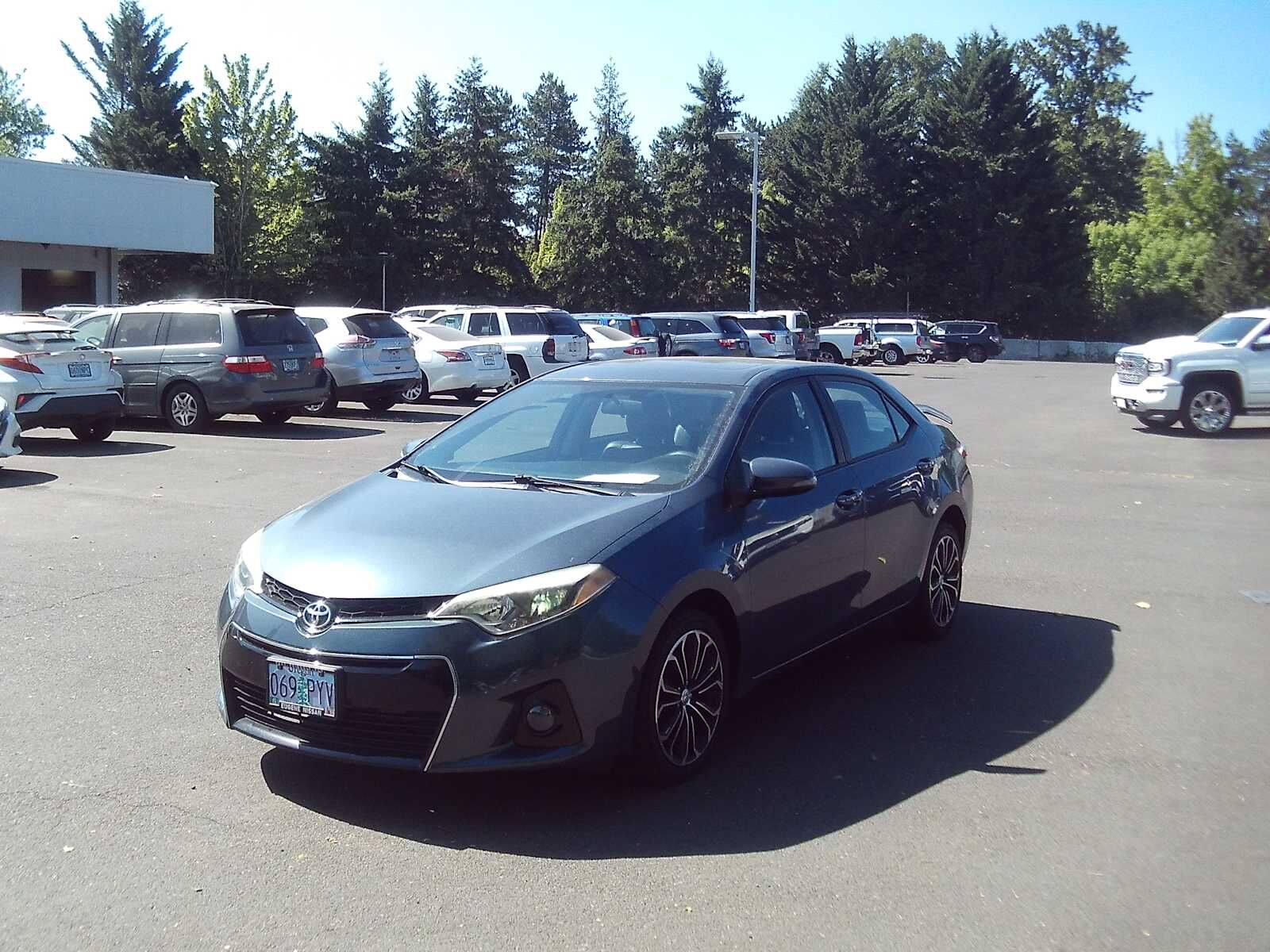 2015 TOYOTA Corolla