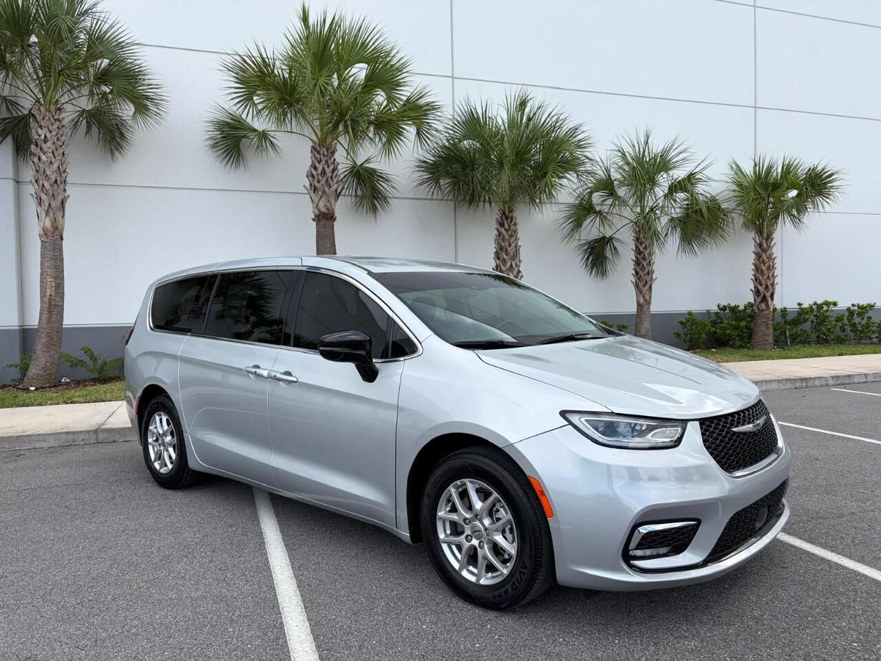 2024 CHRYSLER Pacifica