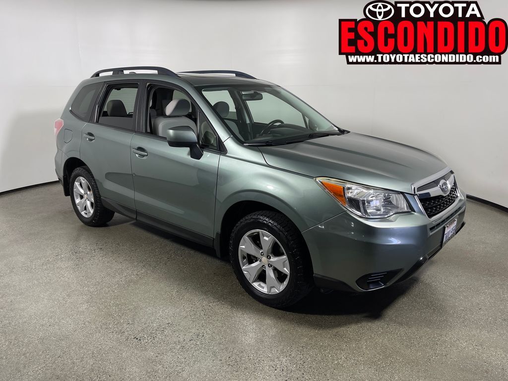 2016 SUBARU Forester