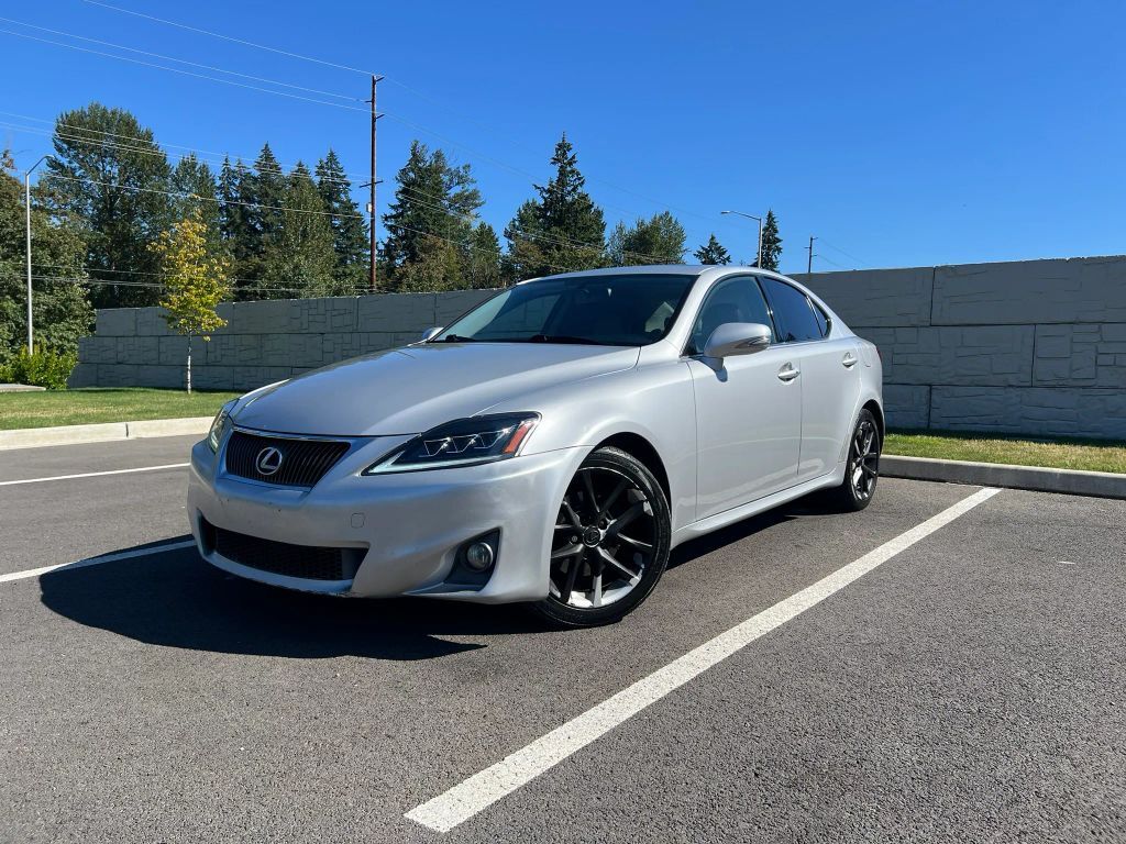 2013 LEXUS IS