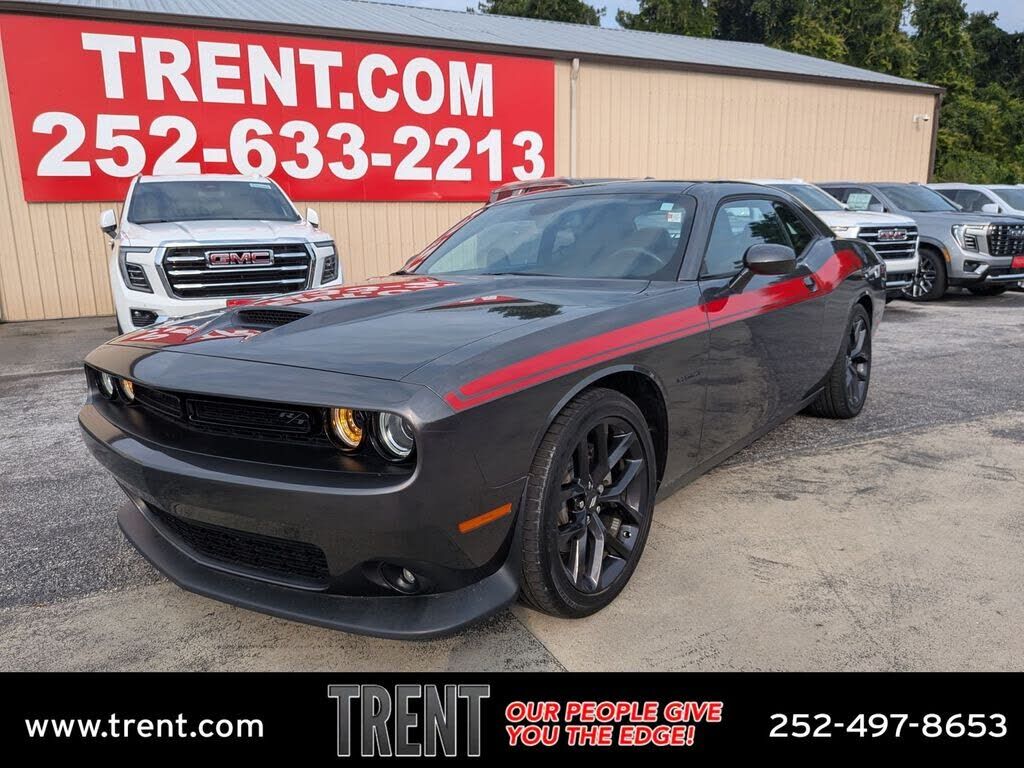 2022 DODGE Challenger