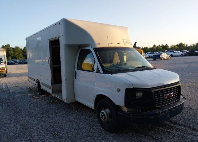 2016 GMC Savana