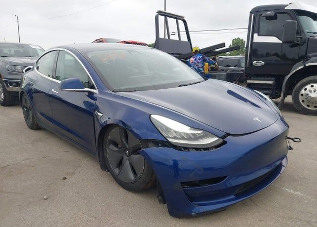 2020 TESLA Model 3