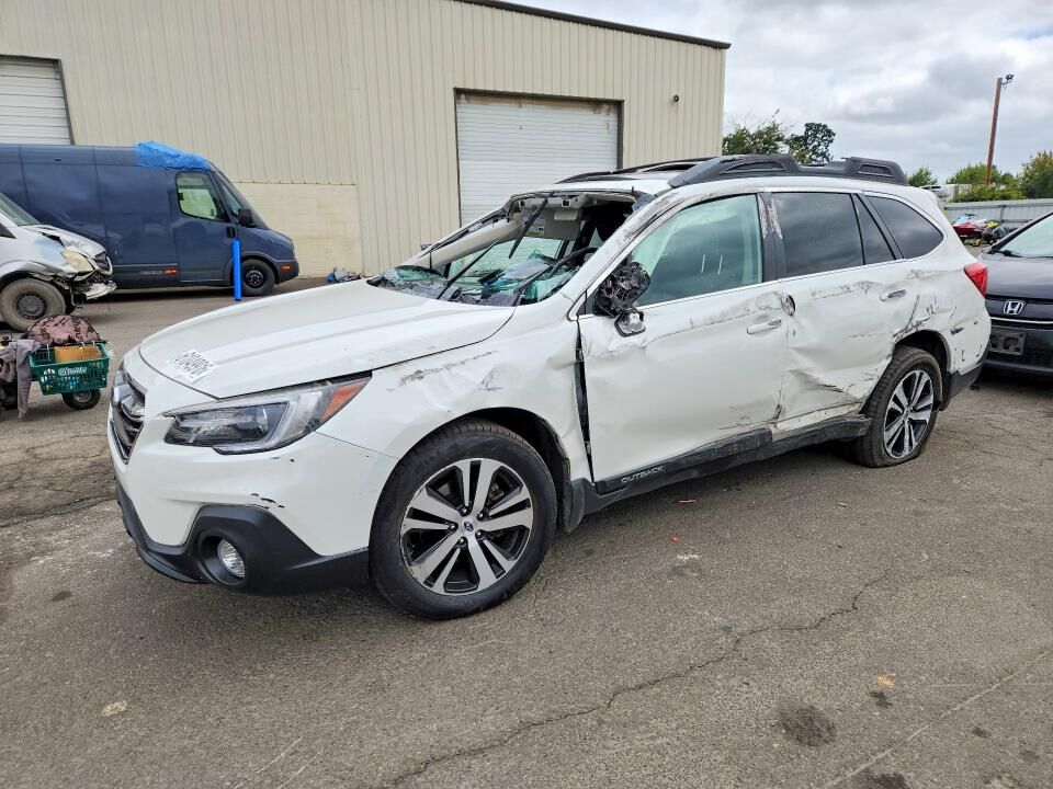 2018 SUBARU Outback