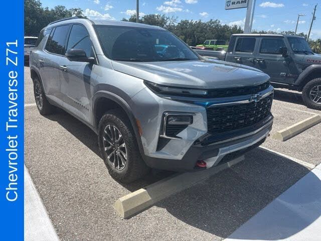 2024 CHEVROLET Traverse
