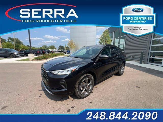 2024 FORD Escape