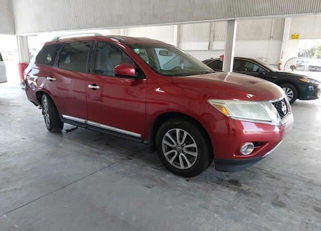 2016 NISSAN Pathfinder