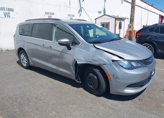 2020 CHRYSLER Voyager