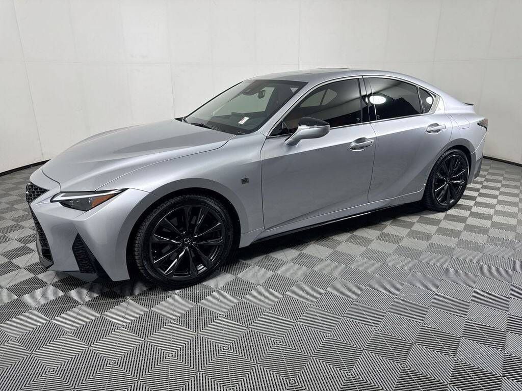 2024 LEXUS IS