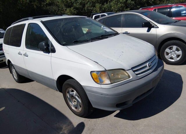 2001 TOYOTA Sienna