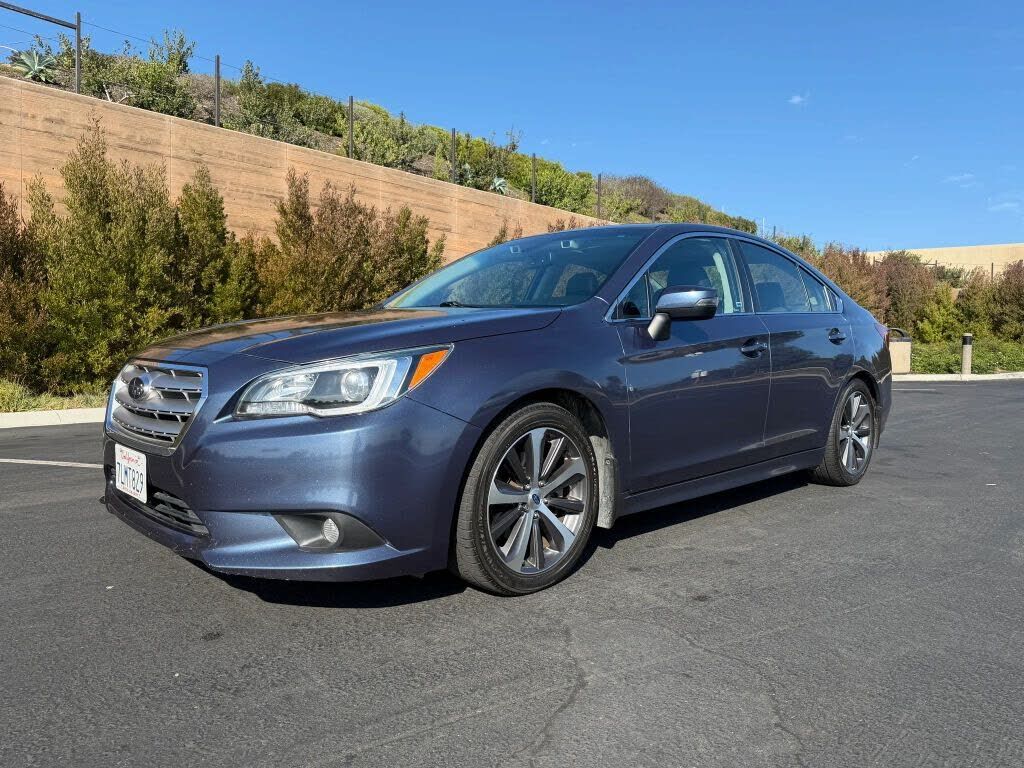 2016 SUBARU Legacy