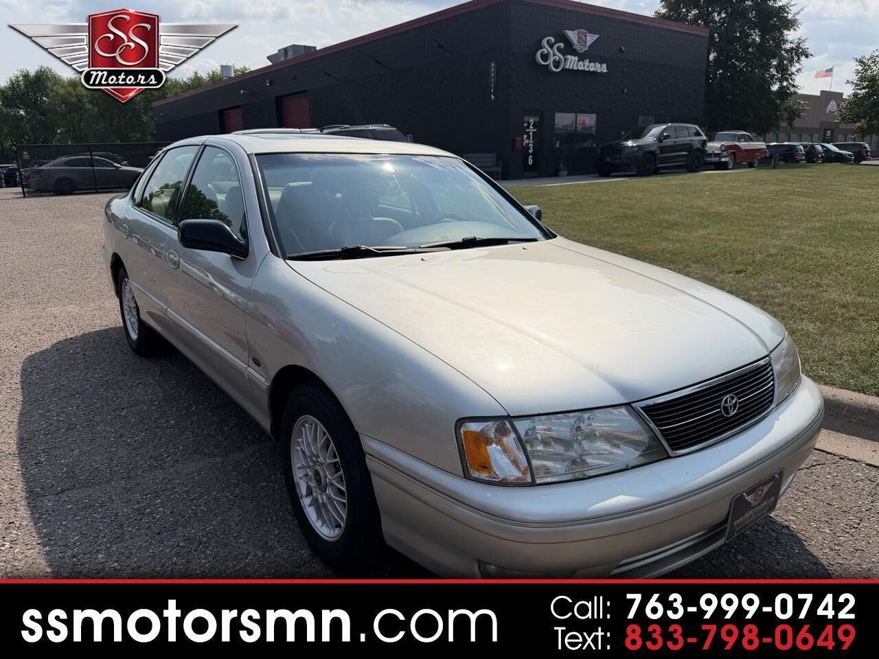 1999 TOYOTA Avalon