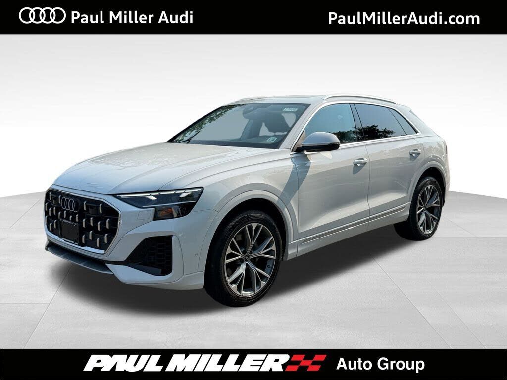 2025 AUDI Q8
