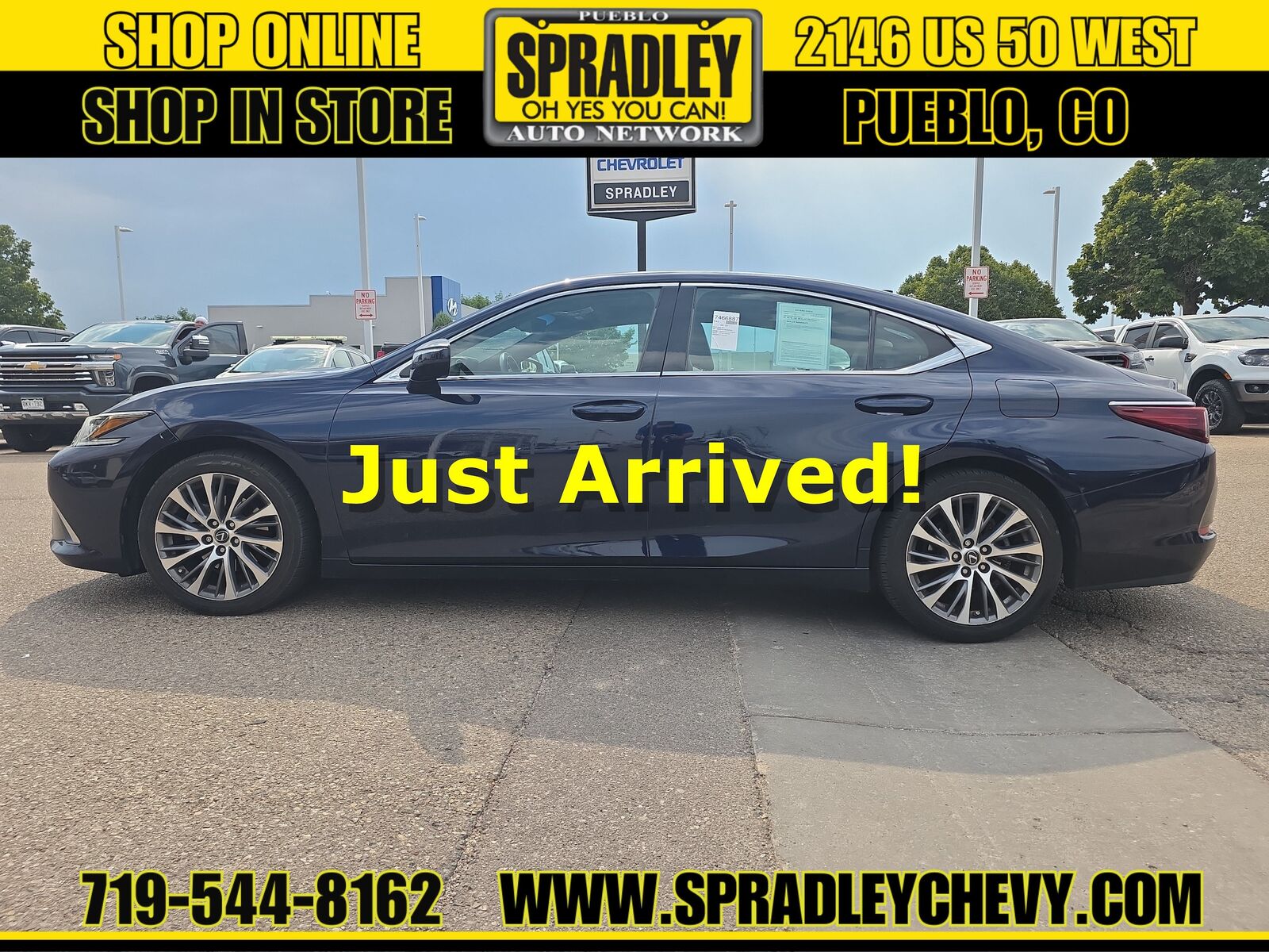2019 LEXUS ES