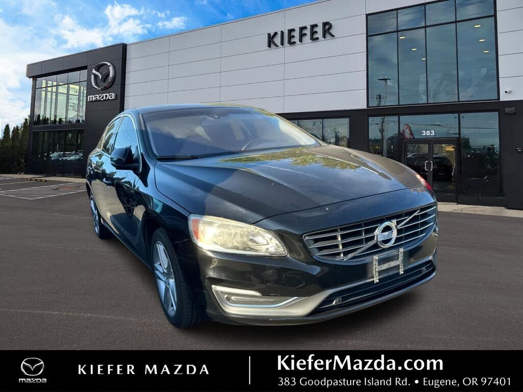 2015 VOLVO S60