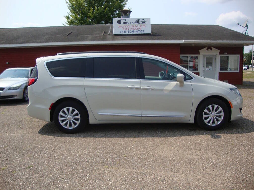 2017 CHRYSLER Pacifica