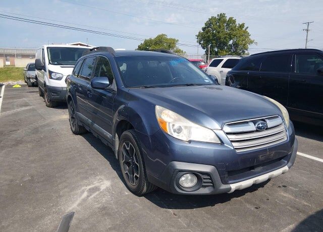 2013 SUBARU Outback
