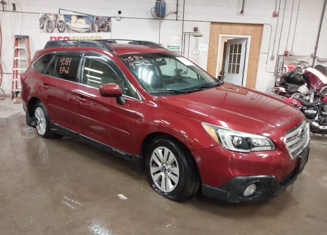 2016 SUBARU Outback
