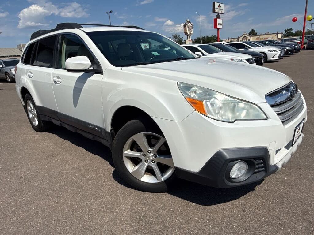 2014 SUBARU Outback