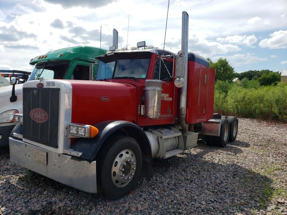 2001 PETERBILT 379