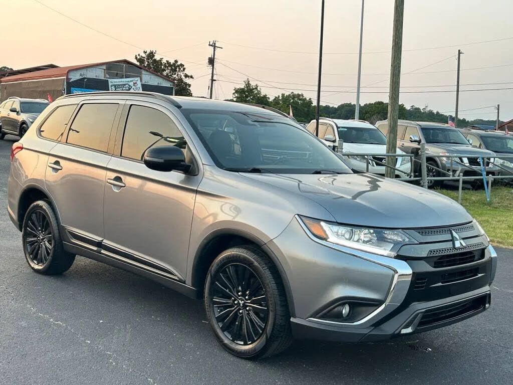 2020 MITSUBISHI Outlander