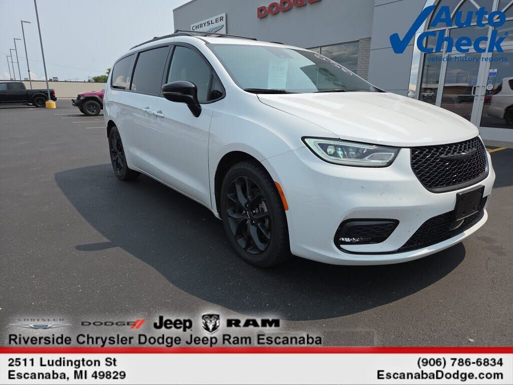 2024 CHRYSLER Pacifica