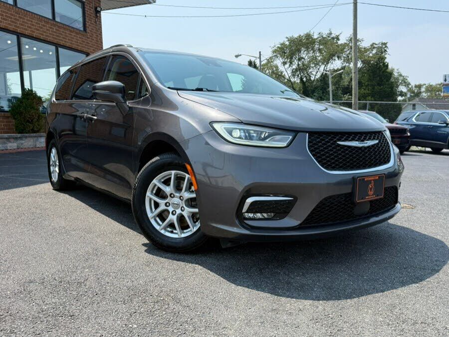 2022 CHRYSLER Pacifica